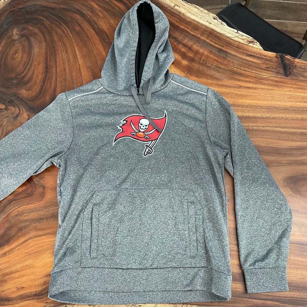 Bucs Longsleeve Hoodie Sweatshirt